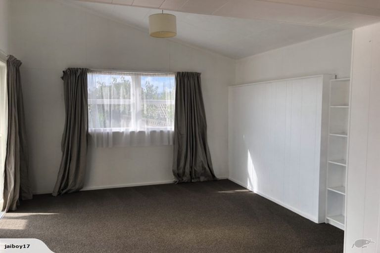 Photo of property in 21 Cochrane Street, Fairy Springs, Rotorua, 3015