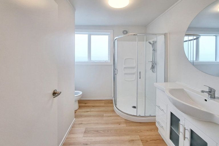 Photo of property in 221 The Esplanade, Petone, Lower Hutt, 5012