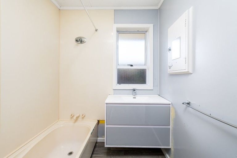 Photo of property in 6 Grace Street, Waimate, 7924