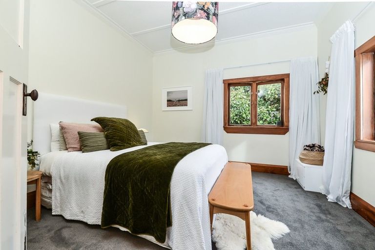 Photo of property in 75 Tuhikaramea Road, Dinsdale, Hamilton, 3204