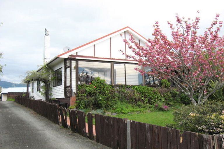 Photo of property in 1/83 Golf Road, Tahunanui, Nelson, 7011