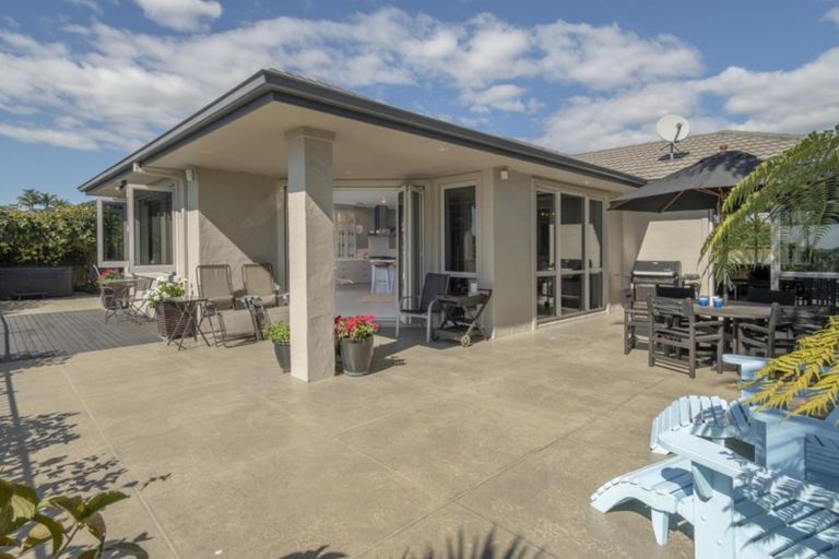 Photo of property in 14 Dayna Avenue, Ohauiti, Tauranga, 3112