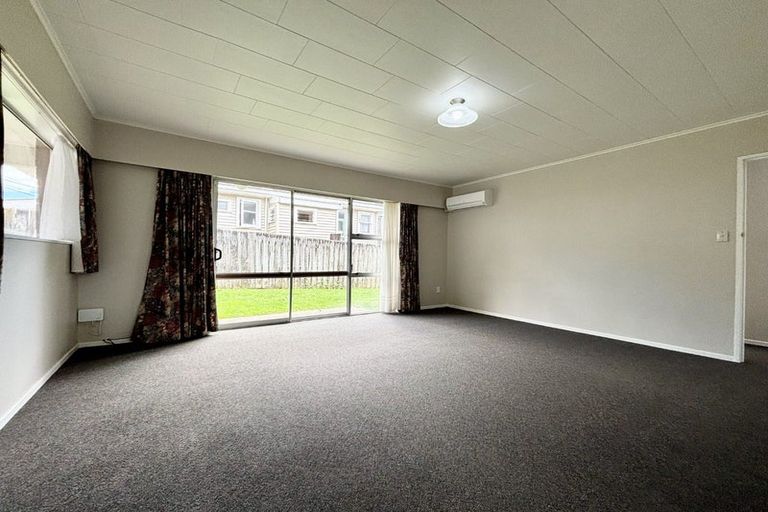 Photo of property in 3/12 Fraser Street, Wainuiomata, Lower Hutt, 5014
