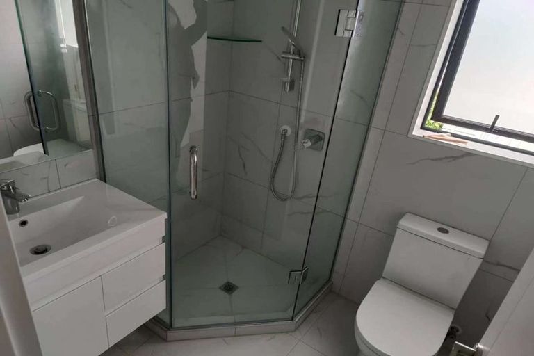 Photo of property in 6/16 William Roberts Road, Pakuranga, Auckland, 2010