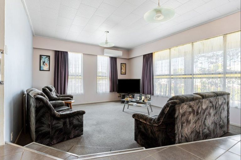 Photo of property in 15 Haldane Street, Elgin, Gisborne, 4010