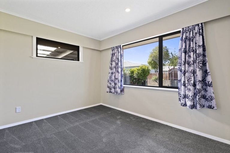 Photo of property in 63 Kashmir Avenue, Clouston Park, Upper Hutt, 5018
