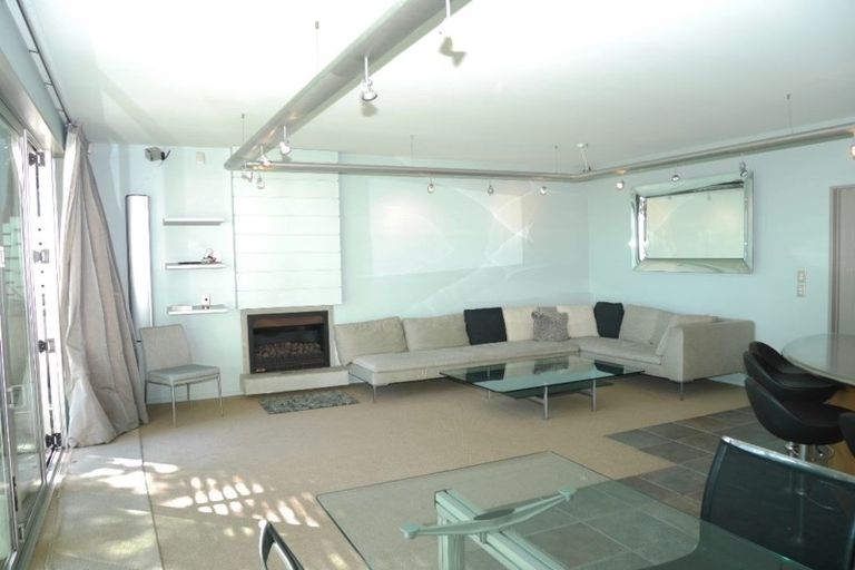 Photo of property in 6 The Esplanade, Raumati South, Paraparaumu, 5032