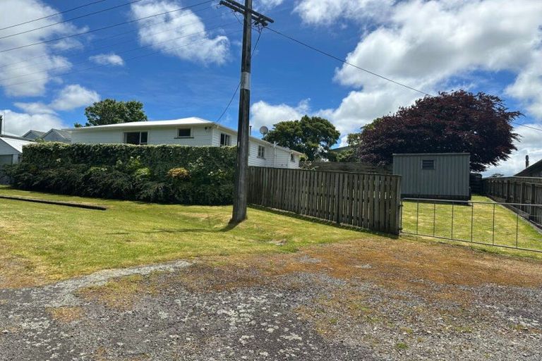 Photo of property in 112 Conway Road, Eltham, 4322