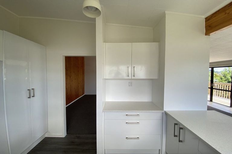 Photo of property in 13 Holiday Road, Stanmore Bay, Whangaparaoa, 0932