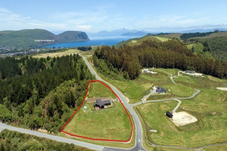 Photo of property in 11 Lochridge Drive, Kinloch, 3377