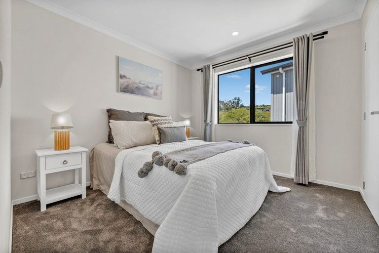 Photo of property in 60 Elevation Street, Flat Bush, Auckland, 2019