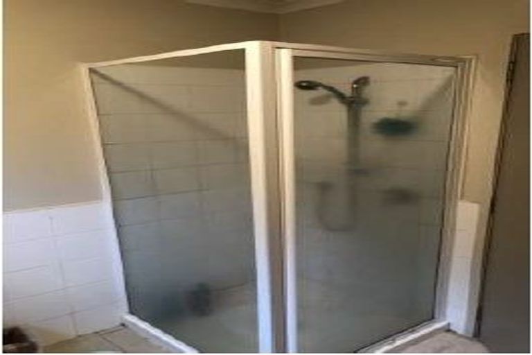 Photo of property in St Claire Village, 121/172 Mcleod Road, Te Atatu South, Auckland, 0610