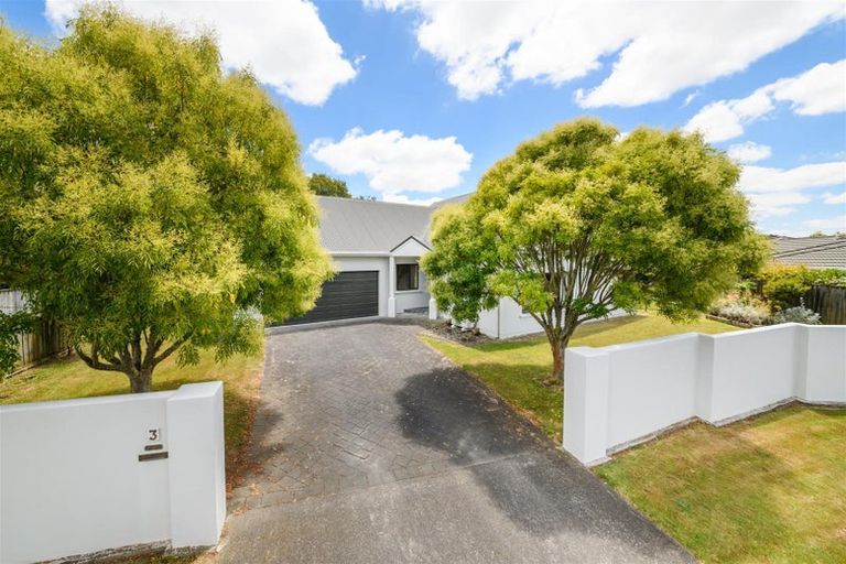 Photo of property in 3 Blennerville Close, Marton, 4710