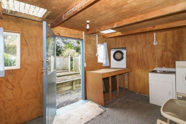 Photo of property in 18a Oriental Street, Welbourn, New Plymouth, 4312