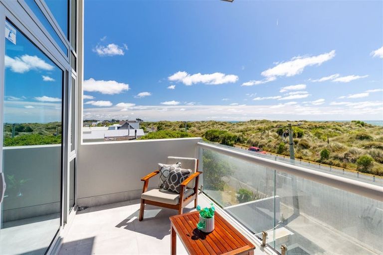 Photo of property in 9/272 Marine Parade, New Brighton, Christchurch, 8061