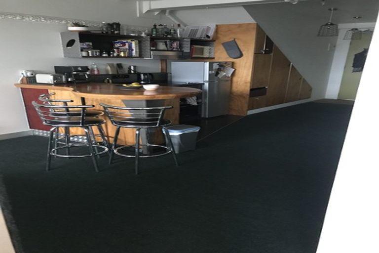 Photo of property in Qba Apartments, 3i/51 Webb Street, Mount Cook, Wellington, 6011