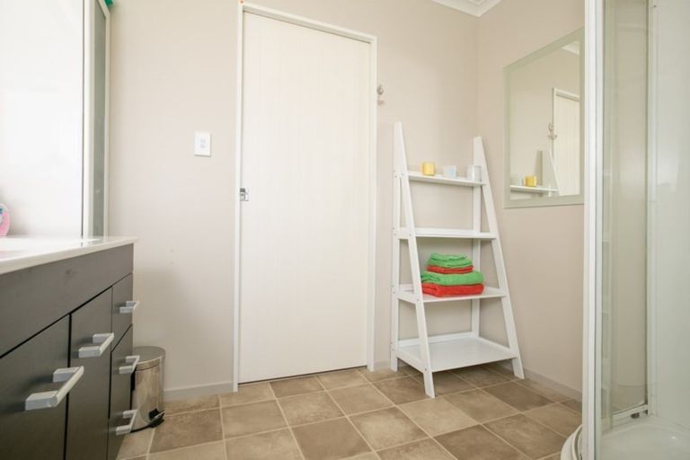 Photo of property in 268 Hughes Line, West Taratahi, Masterton, 5887