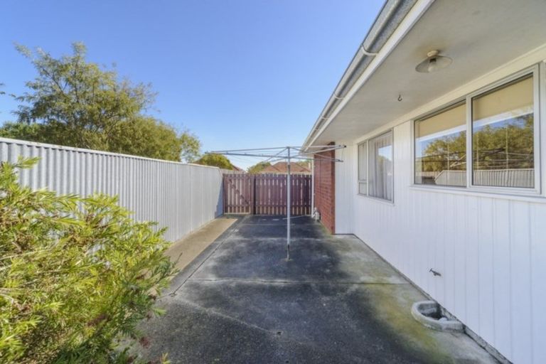 Photo of property in 70a Featherston Street, Takaro, Palmerston North, 4412