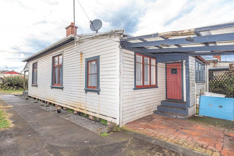 Photo of property in 3 Abbot Street, Gonville, Whanganui, 4501