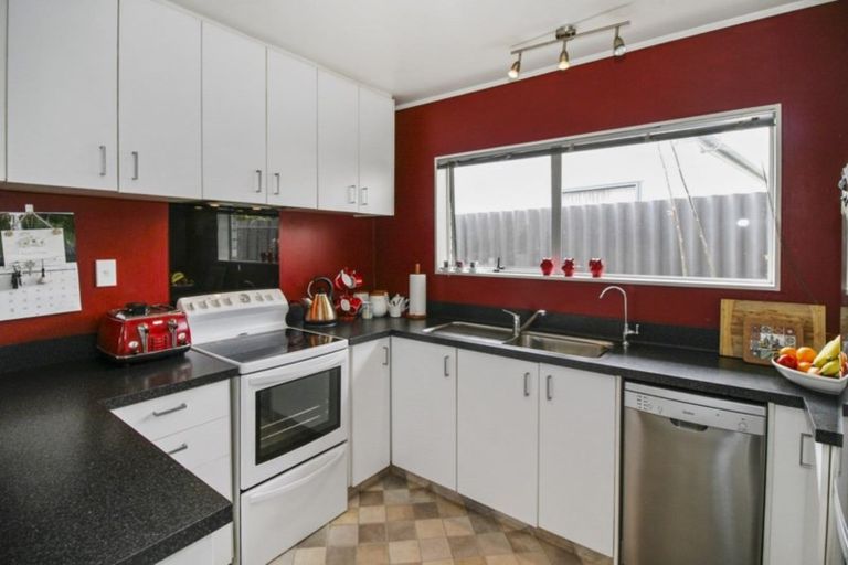 Photo of property in 131a Mangorei Road, Merrilands, New Plymouth, 4312