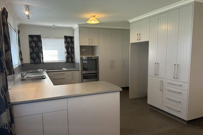 Photo of property in 18 Mckeefry Avenue, Greenmeadows, Napier, 4112