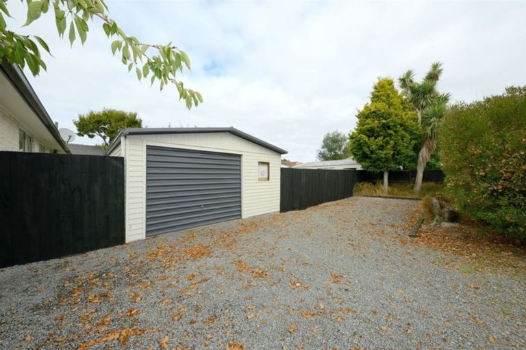 Photo of property in 102 Lowry Avenue, Redwood, Christchurch, 8051