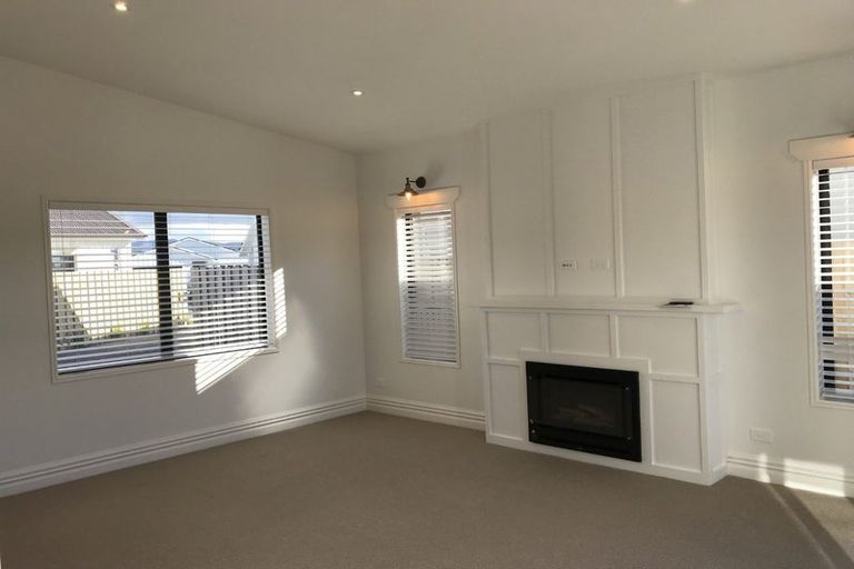 Photo of property in 18 Astelia Lane, Papamoa Beach, Papamoa, 3118