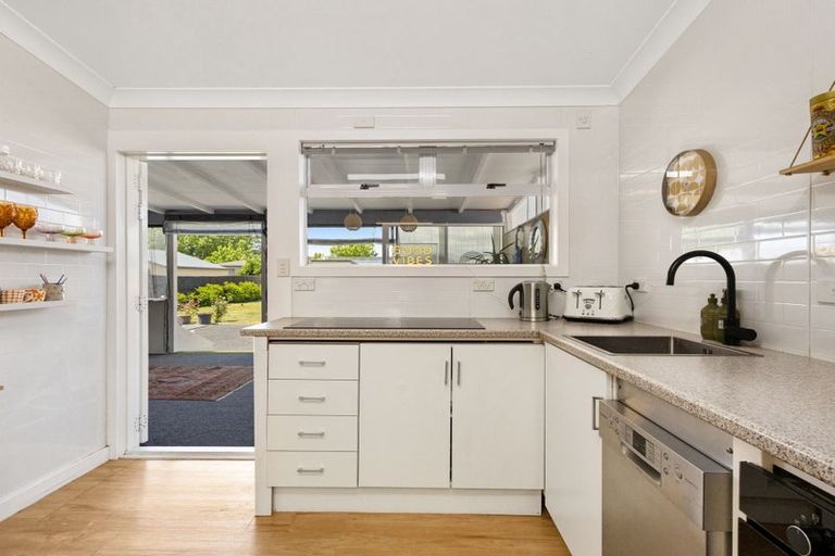 Photo of property in 905 Willowpark Road North, Mayfair, Hastings, 4122