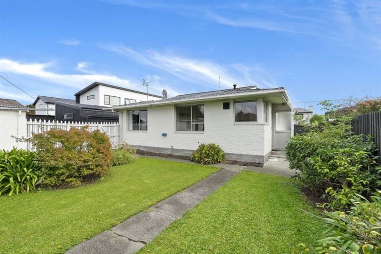 Photo of property in 2/76 Grants Road, Papanui, Christchurch, 8053