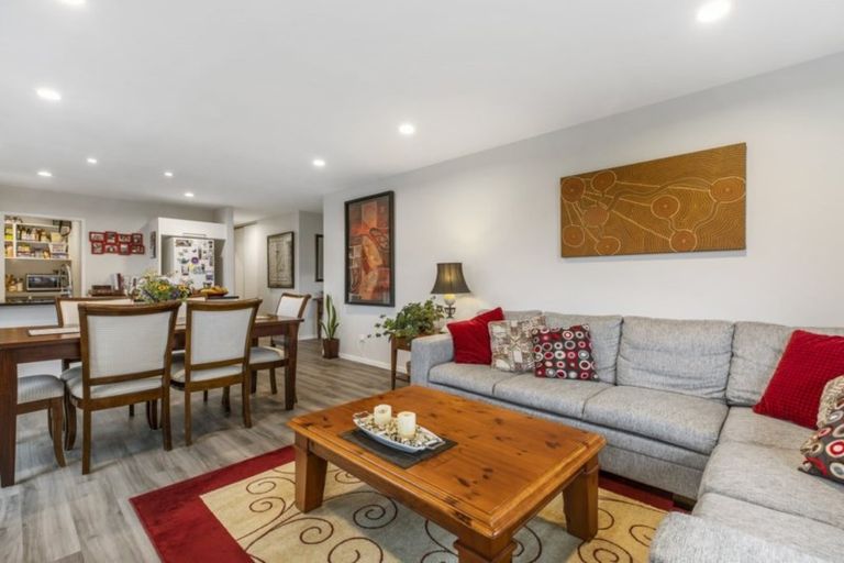 Photo of property in 126 Oteki Park Drive, Welcome Bay, Tauranga, 3112