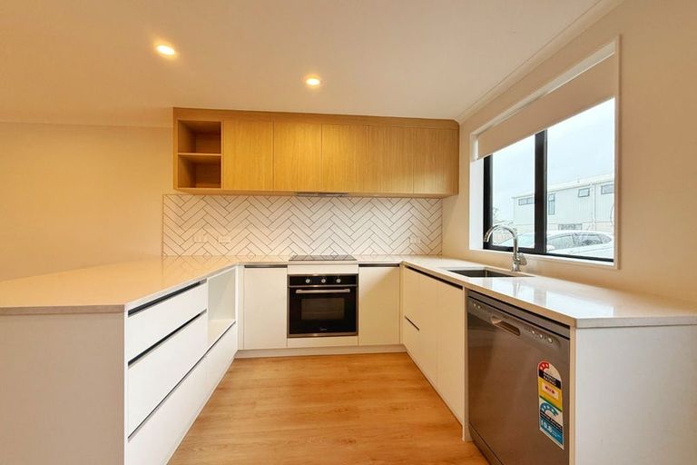 Photo of property in 5/31 Normandy Place, Henderson, Auckland, 0610