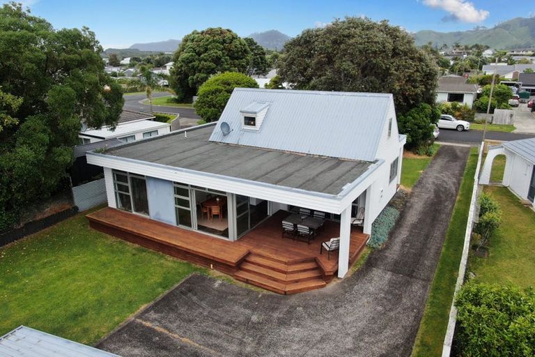 Photo of property in 25 Snell Crescent, Waihi Beach, 3611