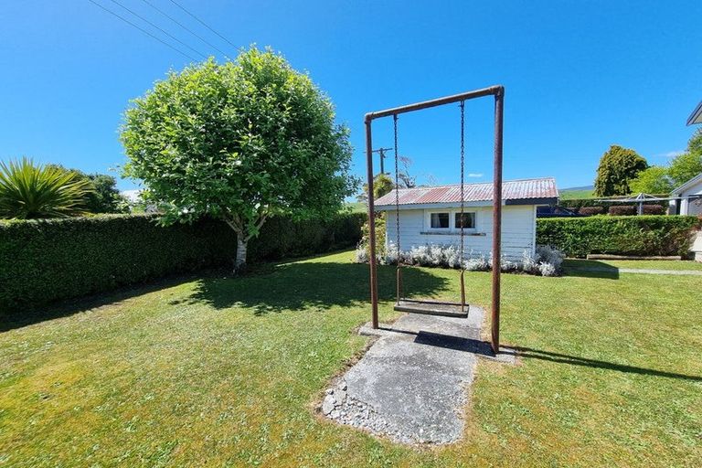 Photo of property in 8 Mcvicar Street, Tuatapere, 9620
