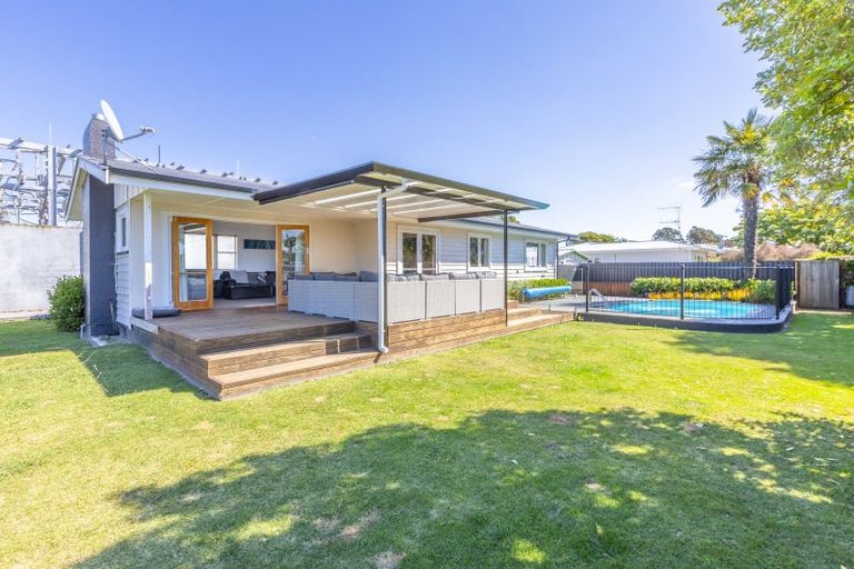 Photo of property in 2 Veronica Avenue, Marewa, Napier, 4110