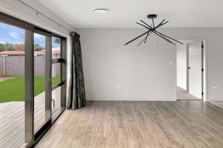 Photo of property in 8 Gladys Place, Levin, 5510