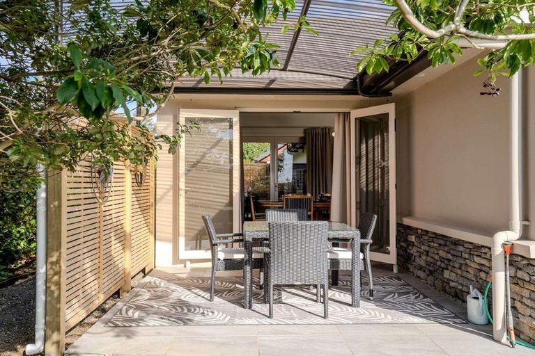 Photo of property in 9 Kotare Heights, Kerikeri, 0230