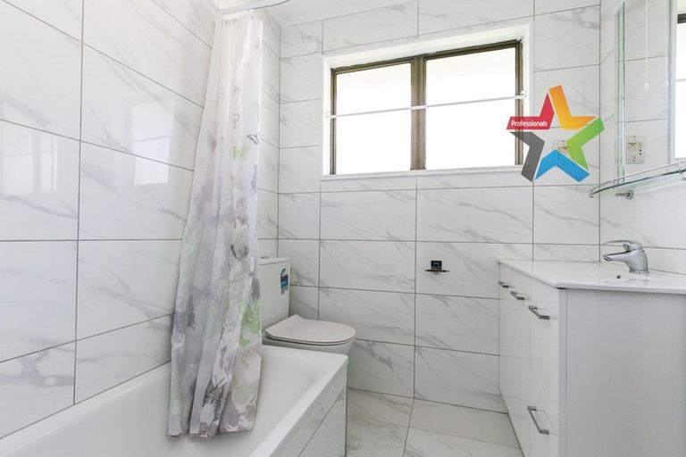 Photo of property in 39 Hazlewood Avenue, Karori, Wellington, 6012