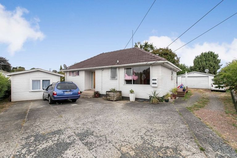 Photo of property in 3 Albertson Place, Manurewa, Auckland, 2102