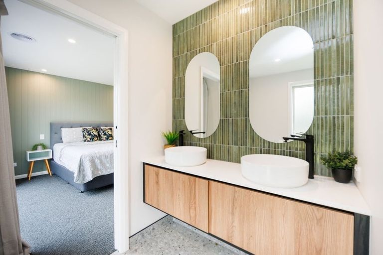 Photo of property in 72 Freedom Drive, Kelvin Grove, Palmerston North, 4414