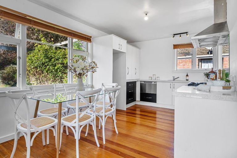 Photo of property in 16 Fatima Street, Redwood, Christchurch, 8051