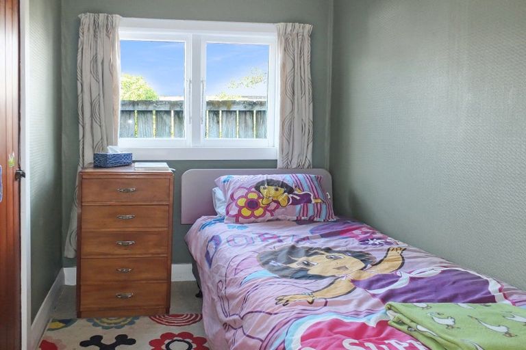 Photo of property in 165 Seabury Avenue, Foxton Beach, Foxton, 4815