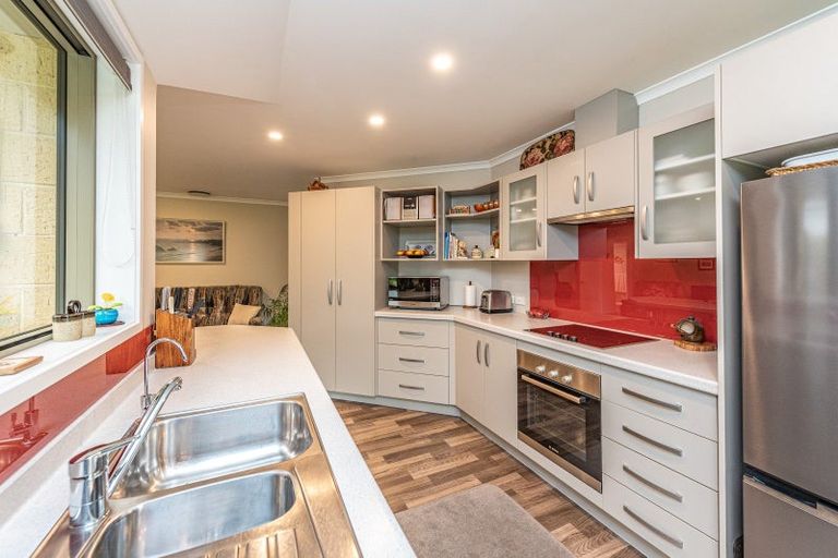 Photo of property in 15 St Johns Heights, Otamatea, Whanganui, 4500