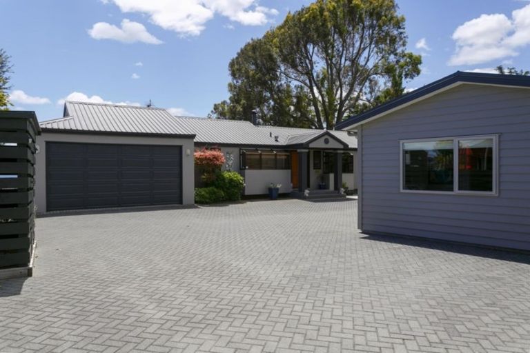 Photo of property in 10 Hawai Street, Two Mile Bay, Taupo, 3330