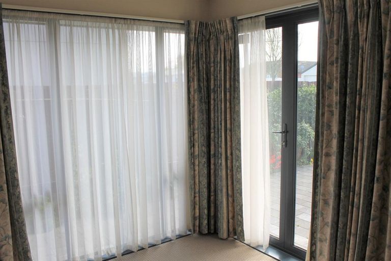 Photo of property in 12a Grassmere Street, Papanui, Christchurch, 8052