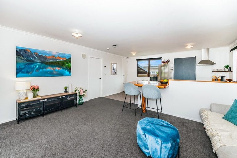 Photo of property in 3 Michael Road, Paraparaumu Beach, Paraparaumu, 5032