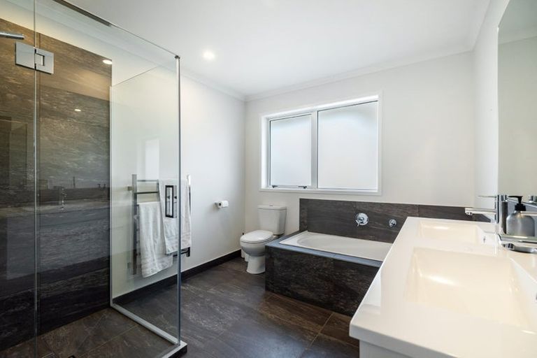 Photo of property in 9 Awatiro Drive, Kaukapakapa, 0871