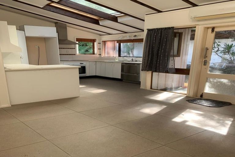 Photo of property in 80 Hadfield Street, Beach Haven, Auckland, 0626