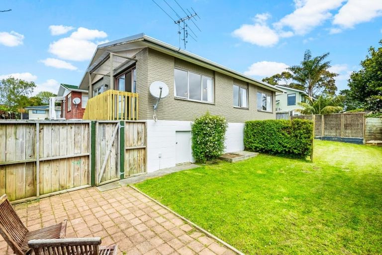 Photo of property in 2/26 Cromdale Avenue, Highland Park, Auckland, 2010