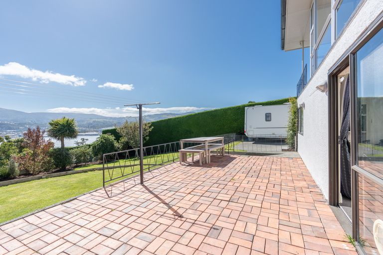 Photo of property in 103 Larnach Road, Vauxhall, Dunedin, 9013