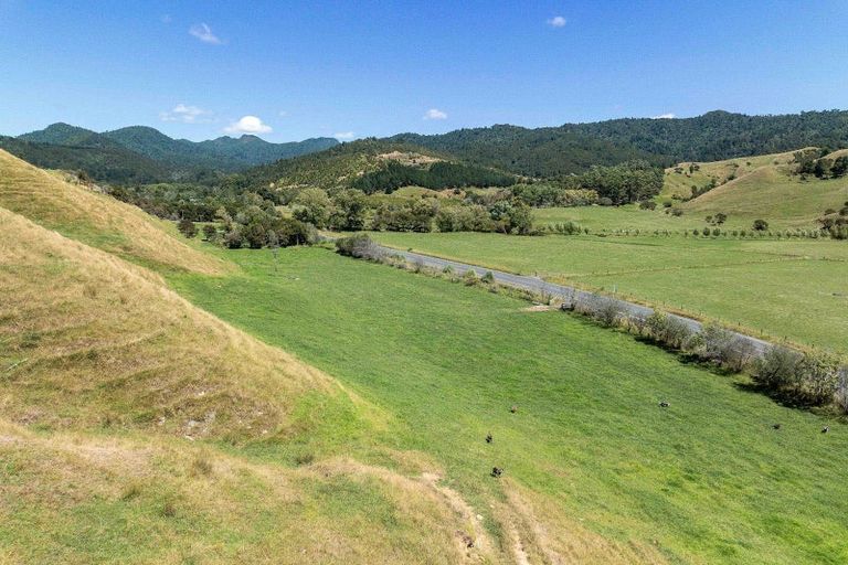 Photo of property in 273 Wentworth Valley Road, Whangamata, 3691